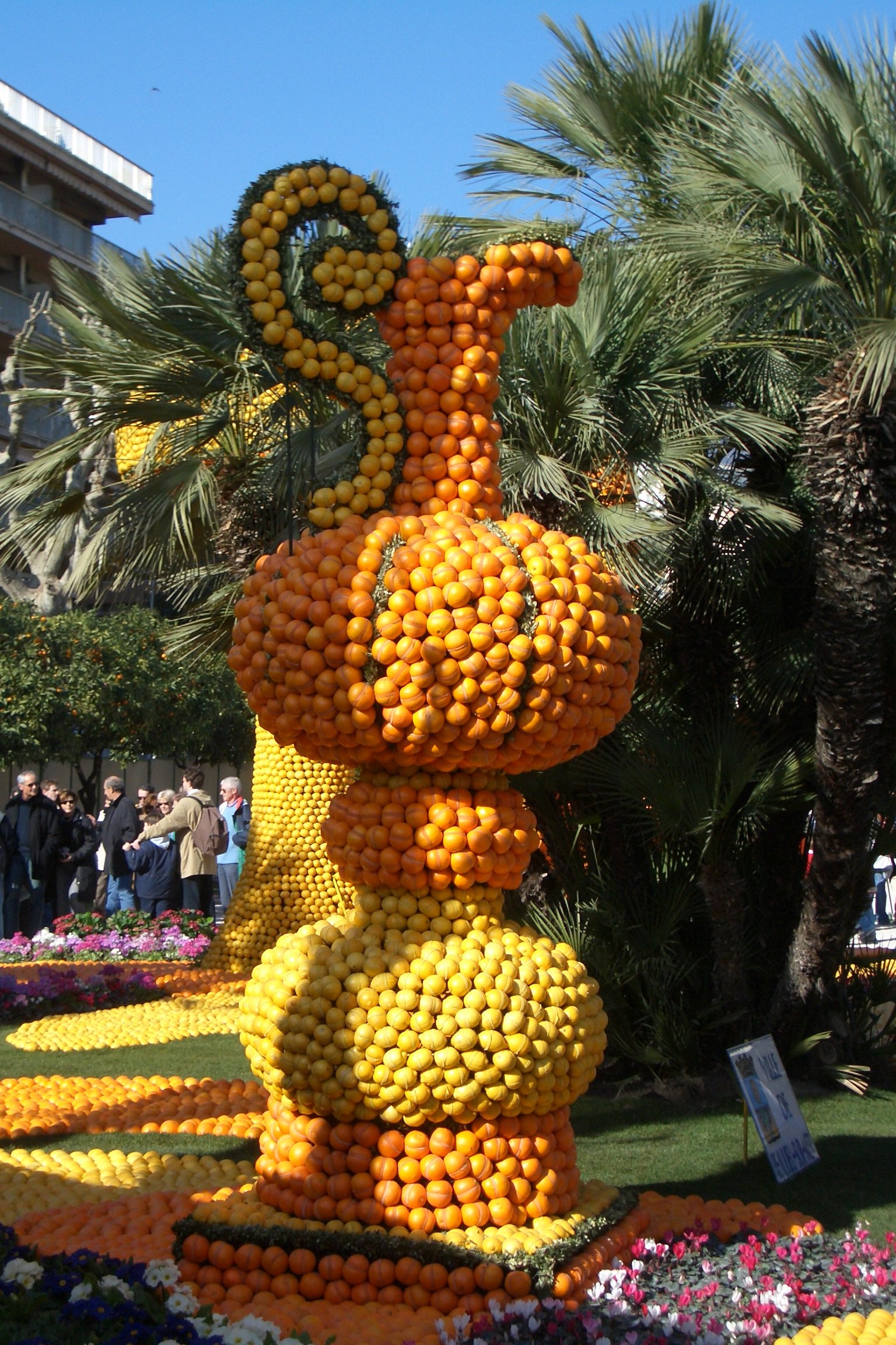 Menton urn